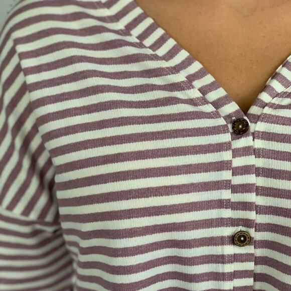 Pink White Stripe V-Neck Top Large NWT - Picture 3 of 3